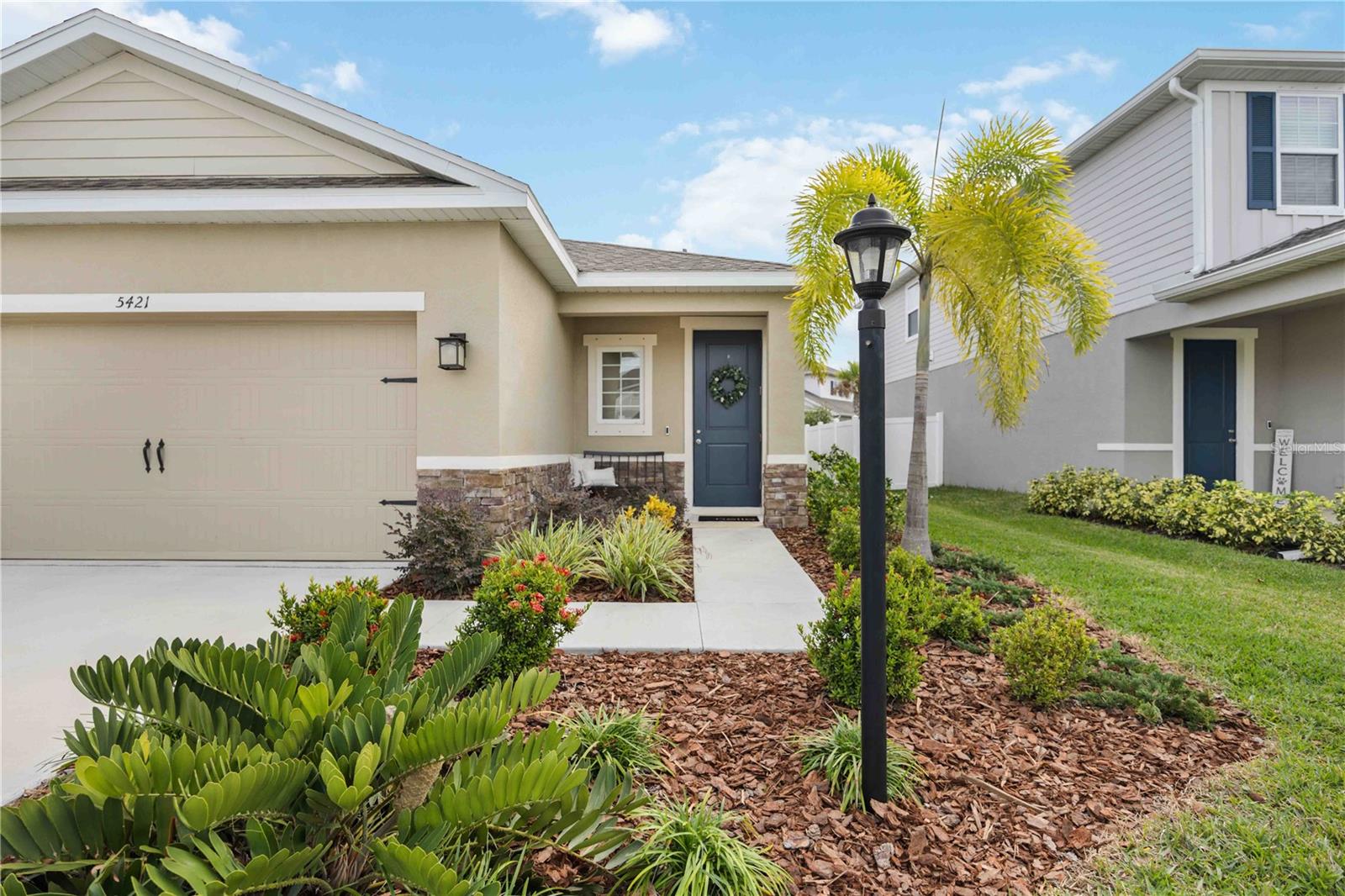 5421 SPANISH MOSS CV