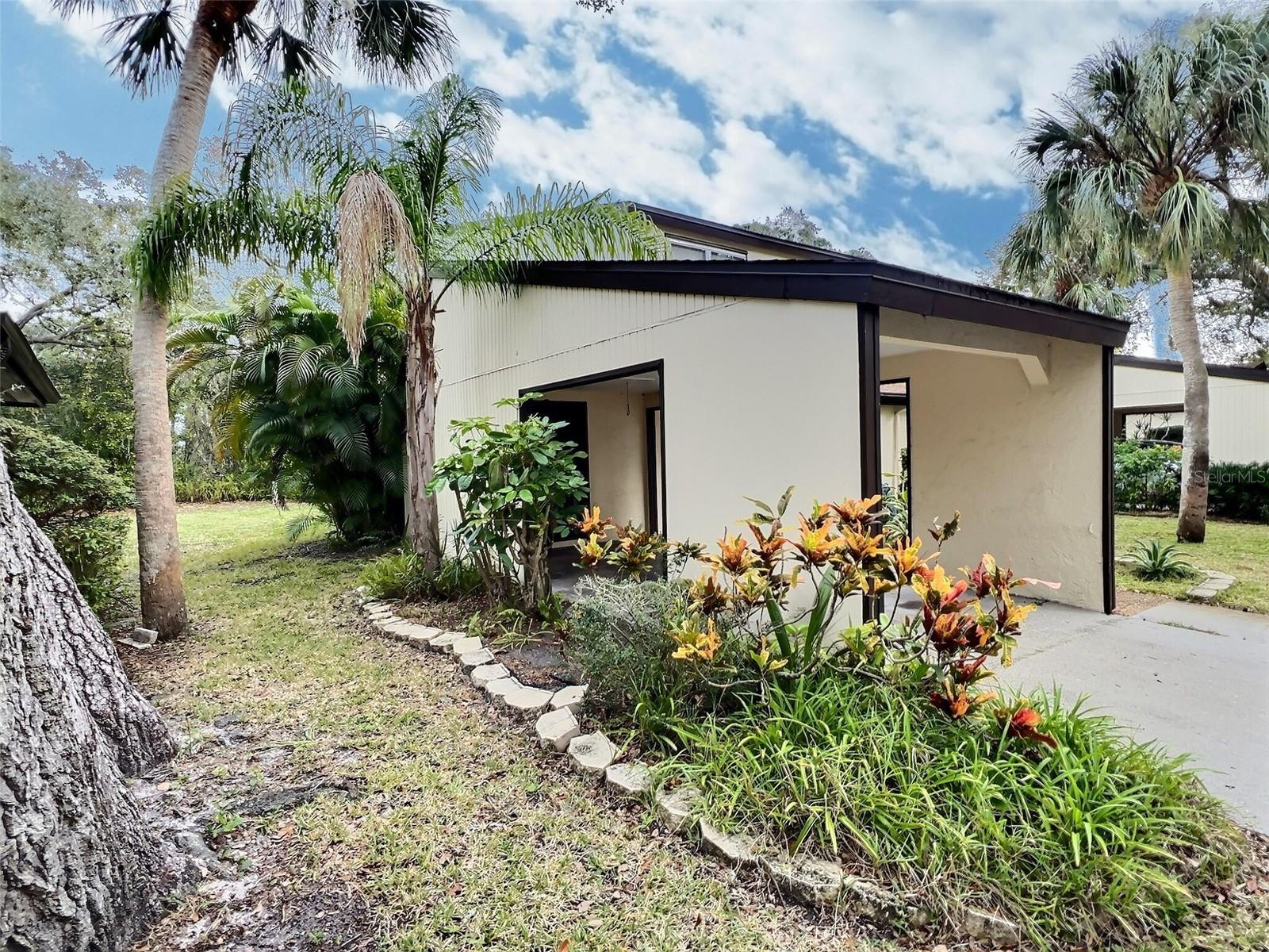 2213 CIRCLEWOOD DR #45