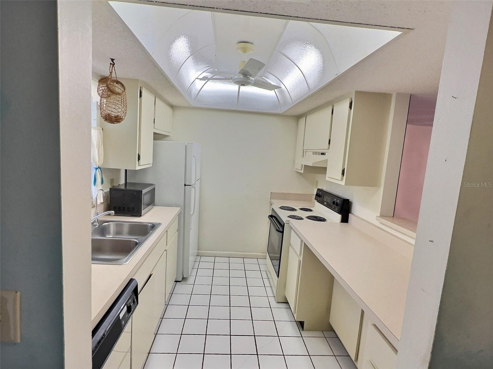 2213 CIRCLEWOOD DR #45