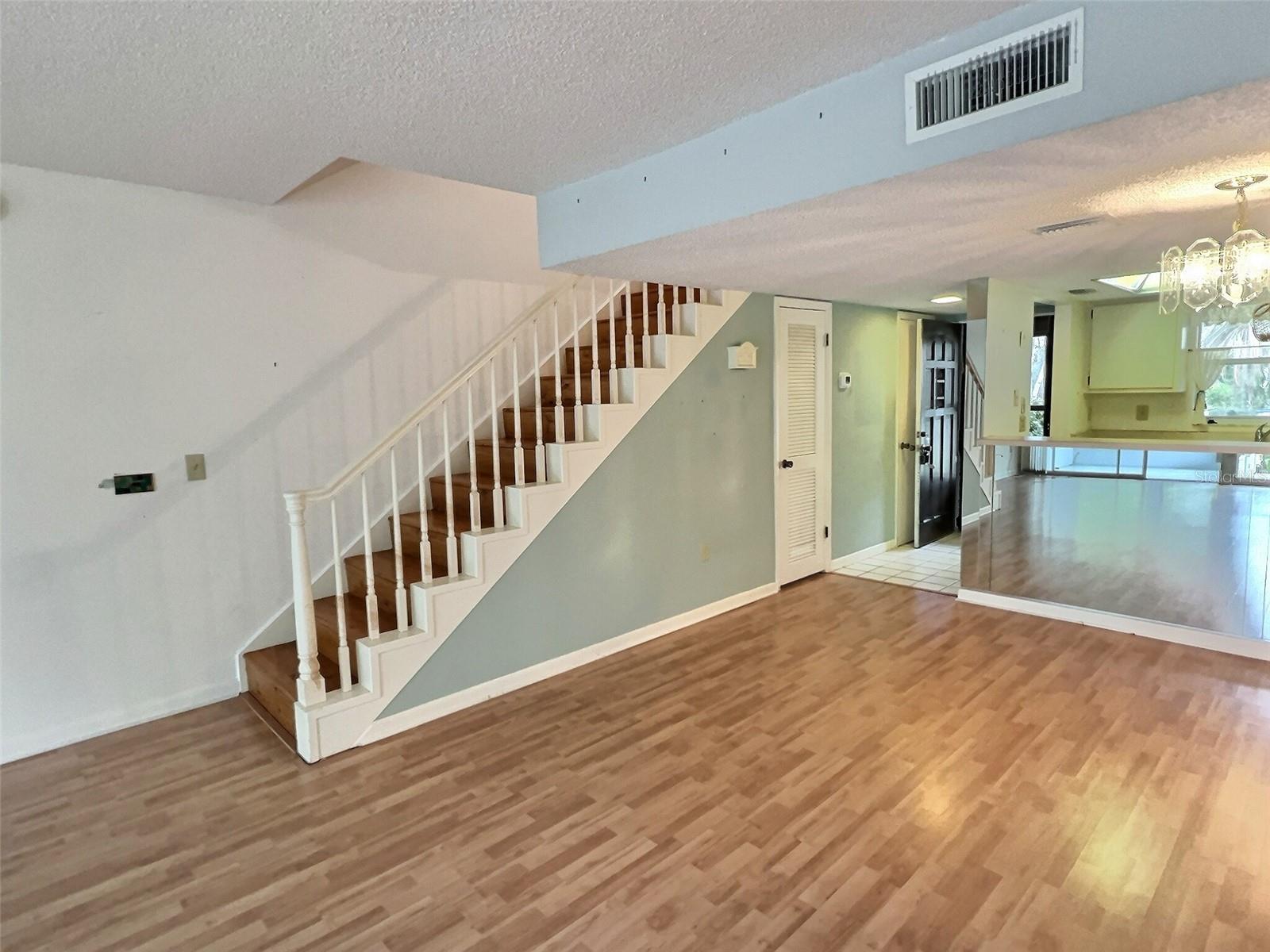 2213 CIRCLEWOOD DR #45