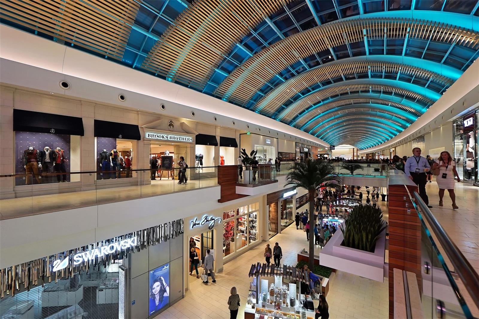 7266 ELEANOR CIR #203