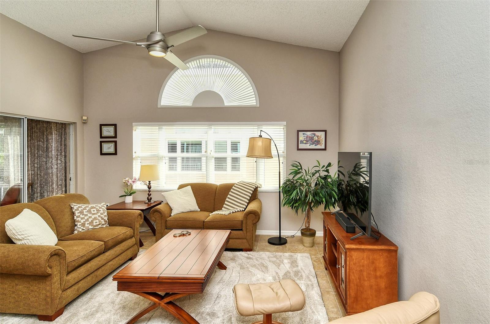 7266 ELEANOR CIR #203