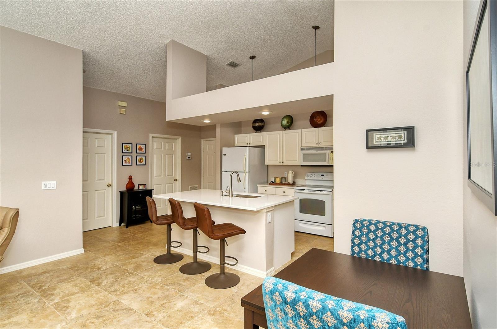 7266 ELEANOR CIR #203