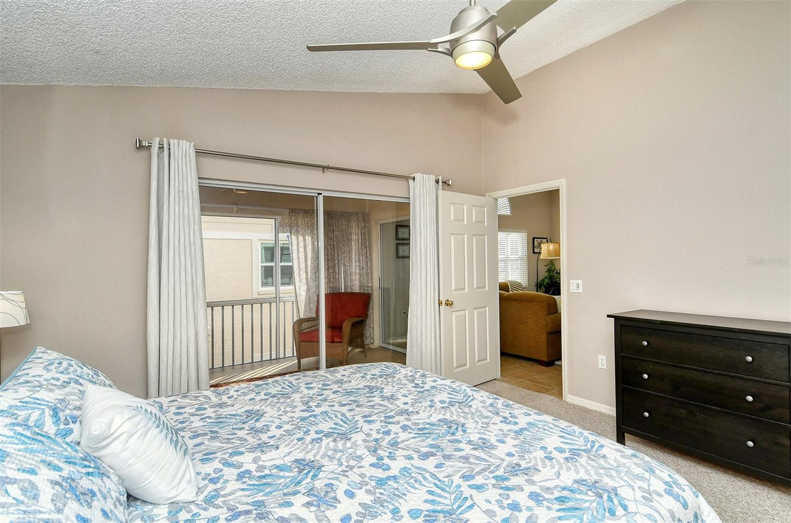 7266 ELEANOR CIR #203