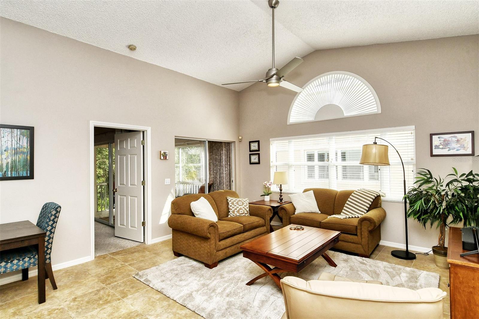 7266 ELEANOR CIR #203