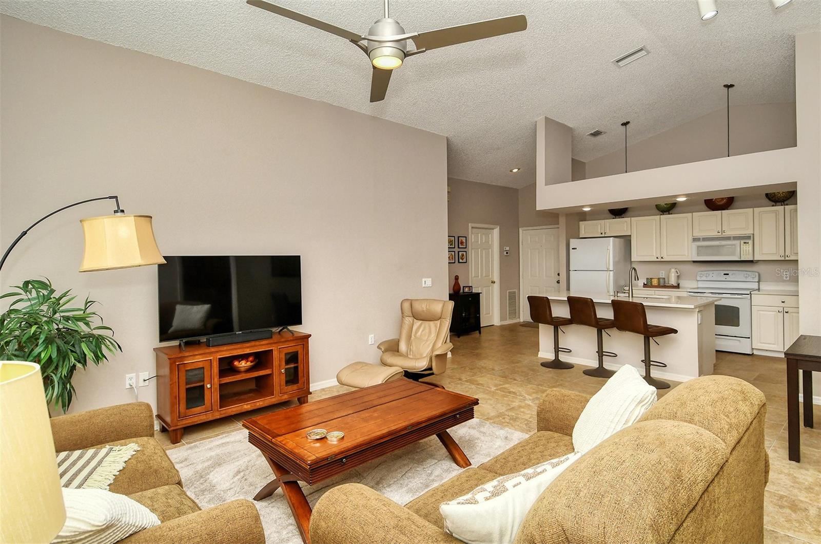 7266 ELEANOR CIR #203