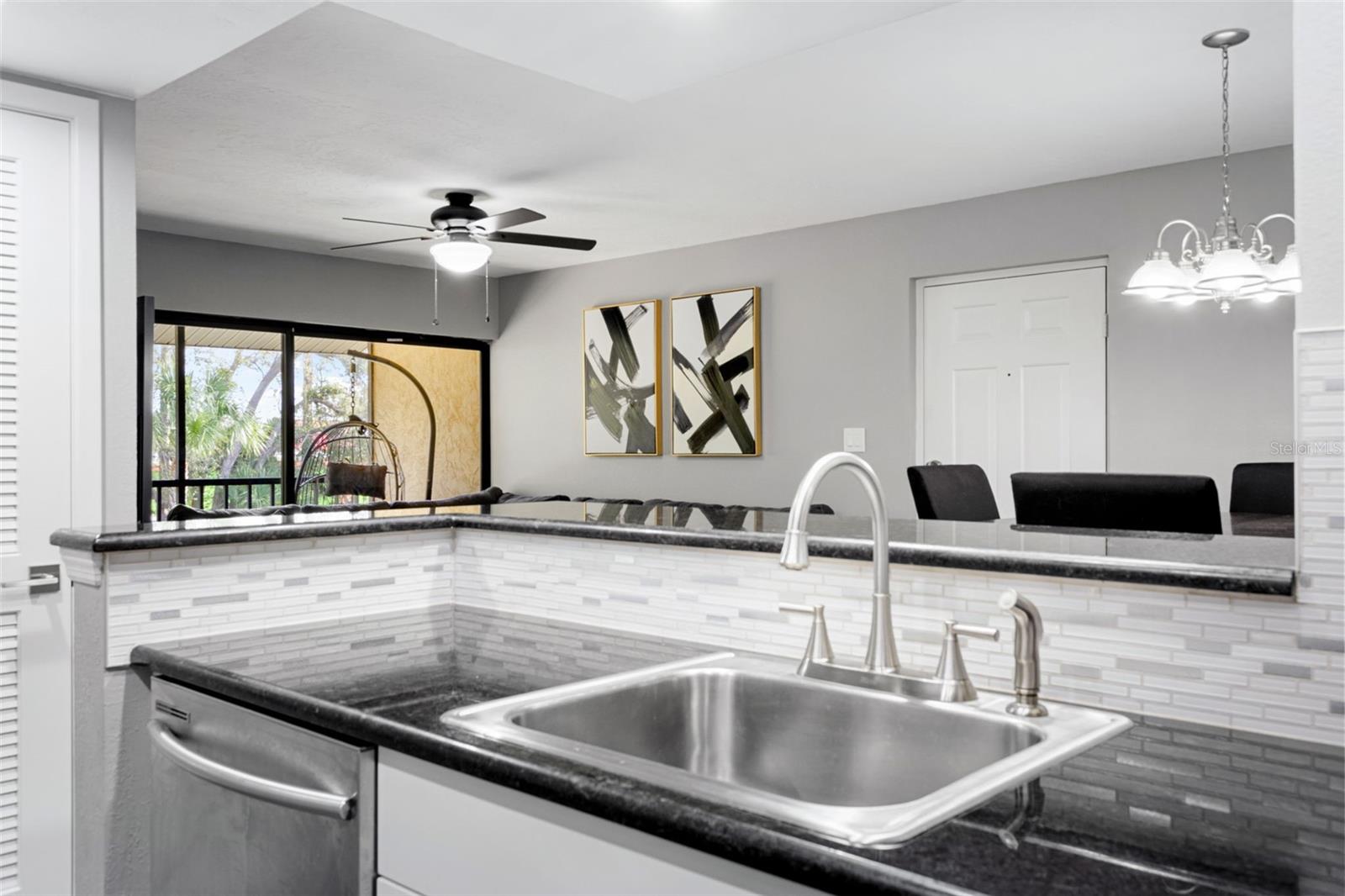 19505 QUESADA AVE #UU - U204