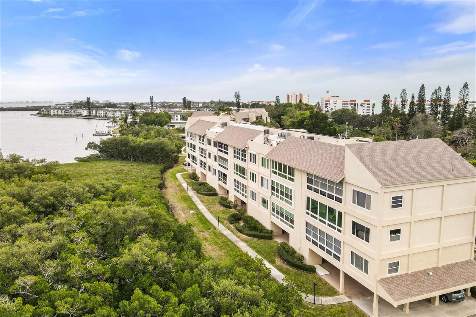 4540 GULF OF MEXICO DR #201