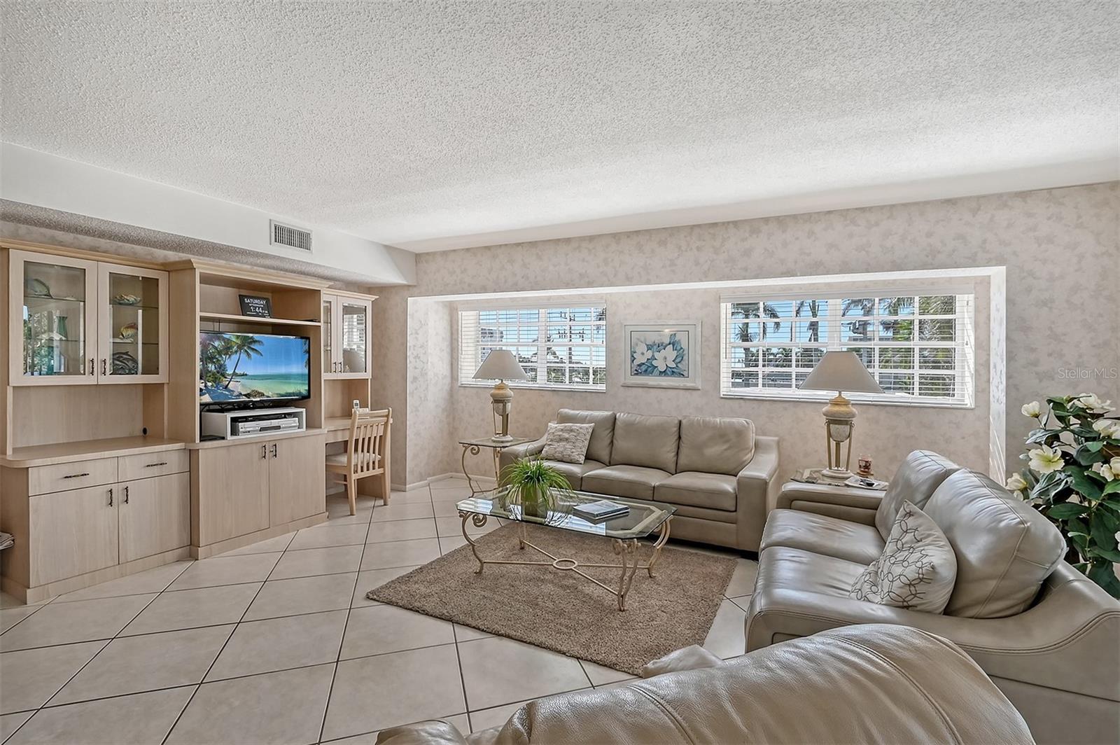 5963 MIDNIGHT PASS RD #362