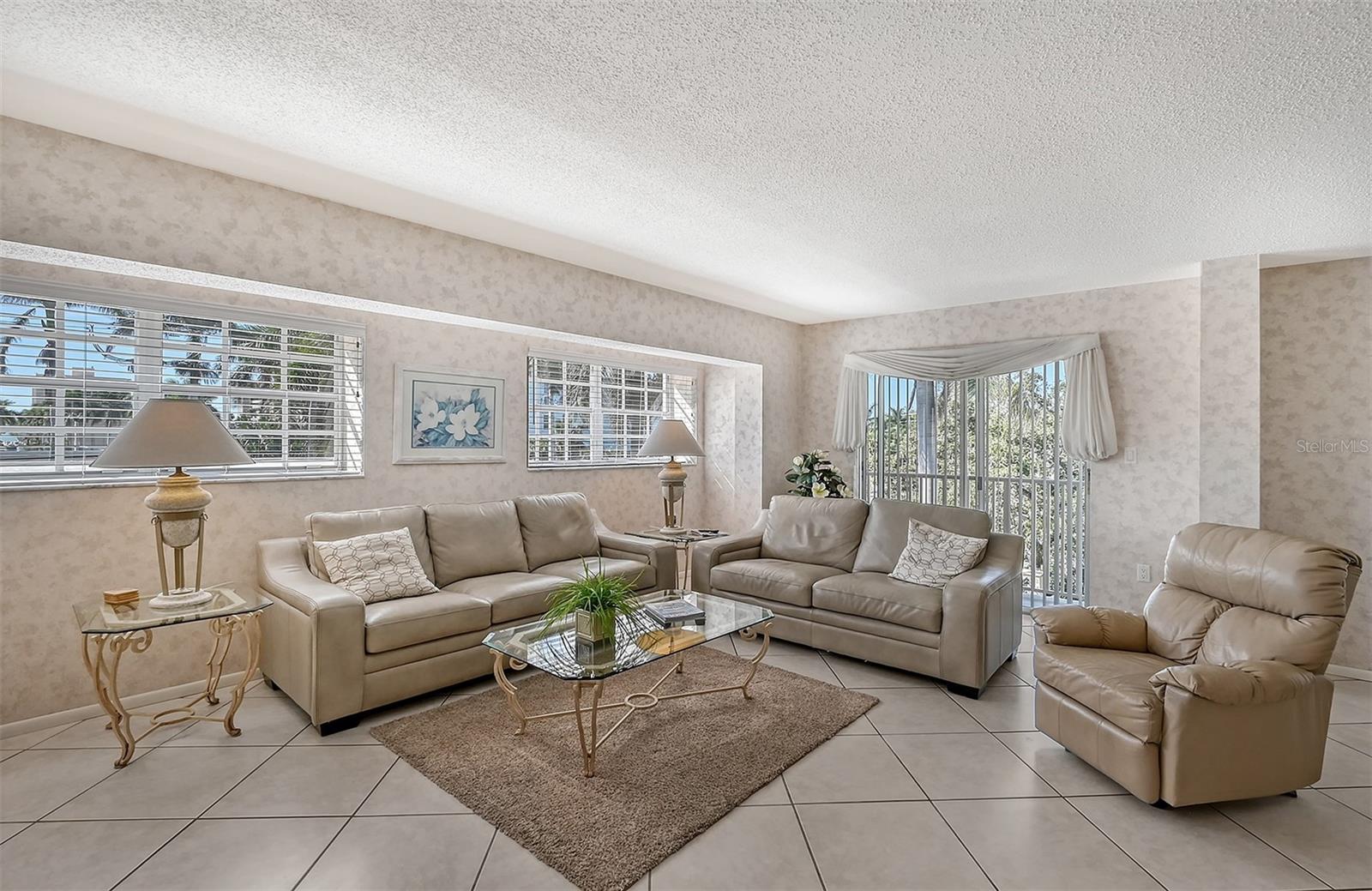 5963 MIDNIGHT PASS RD #362