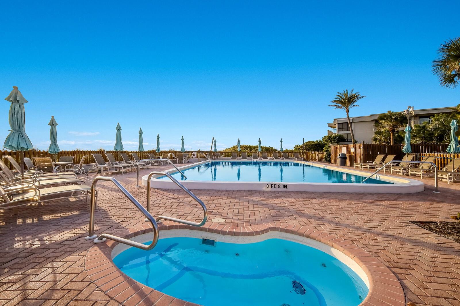 5757 GULF OF MEXICO DR #103