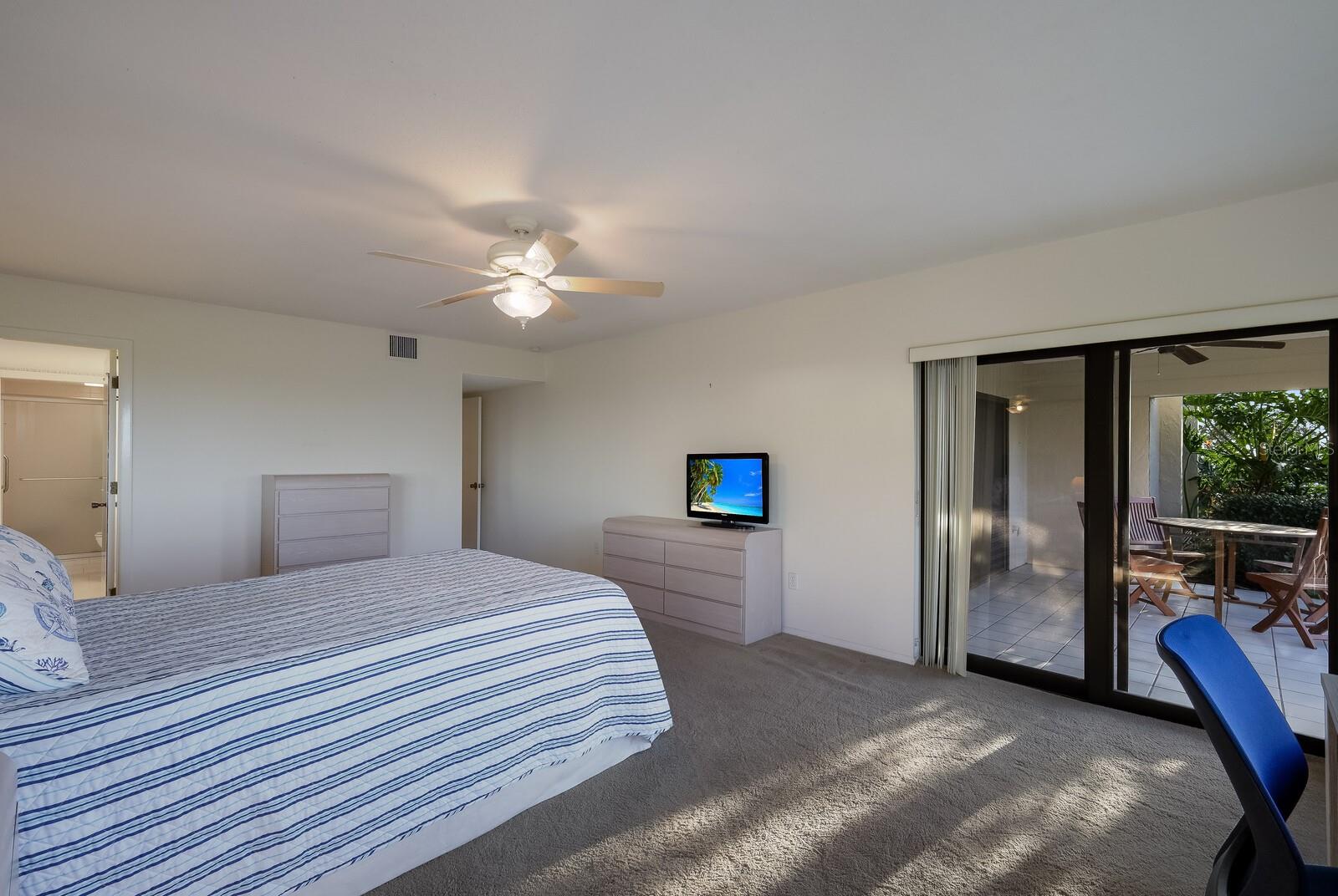 5757 GULF OF MEXICO DR #103