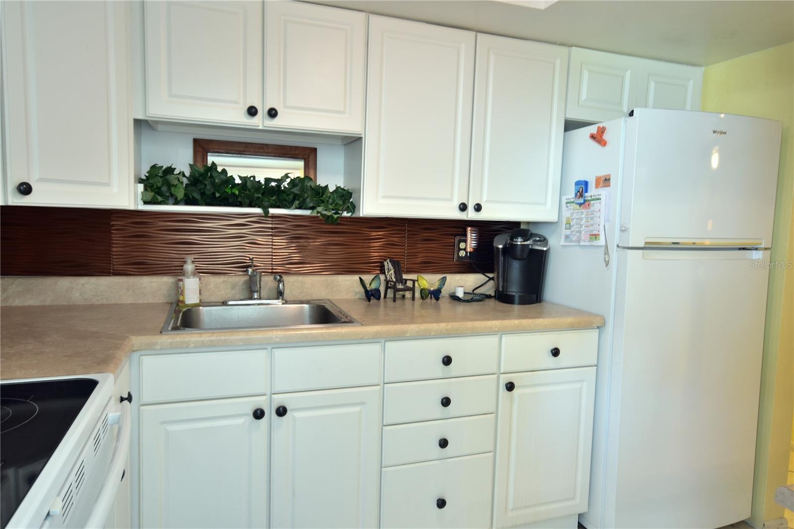 2221 ORANGE BLOSSOM LN