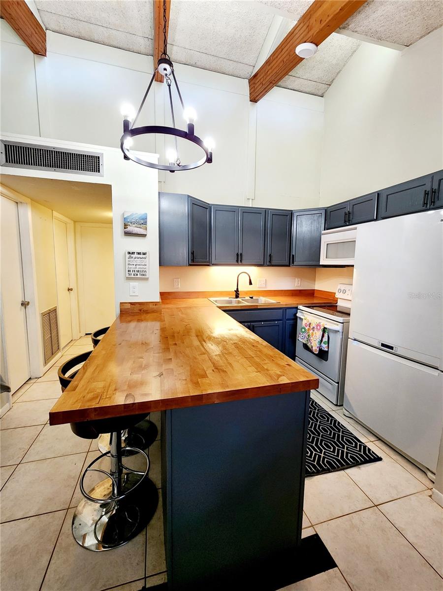 500 N JEFFERSON AVE #I-1