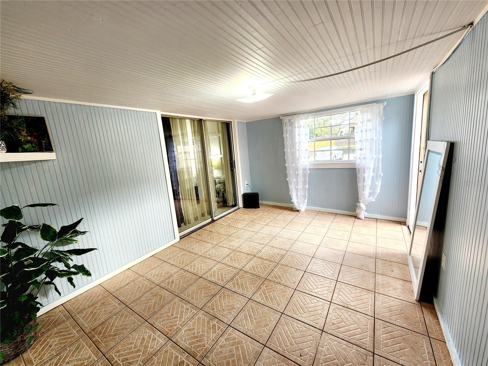 500 N JEFFERSON AVE #I-1