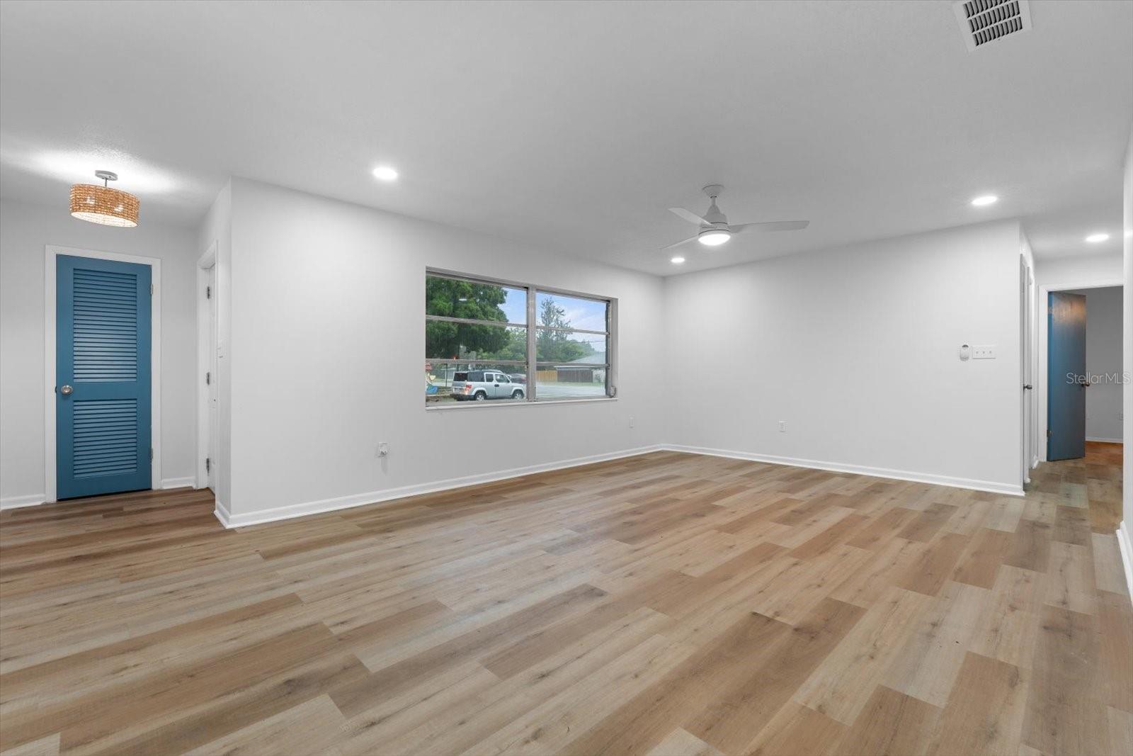 2601 SOUTHERN PKWY W