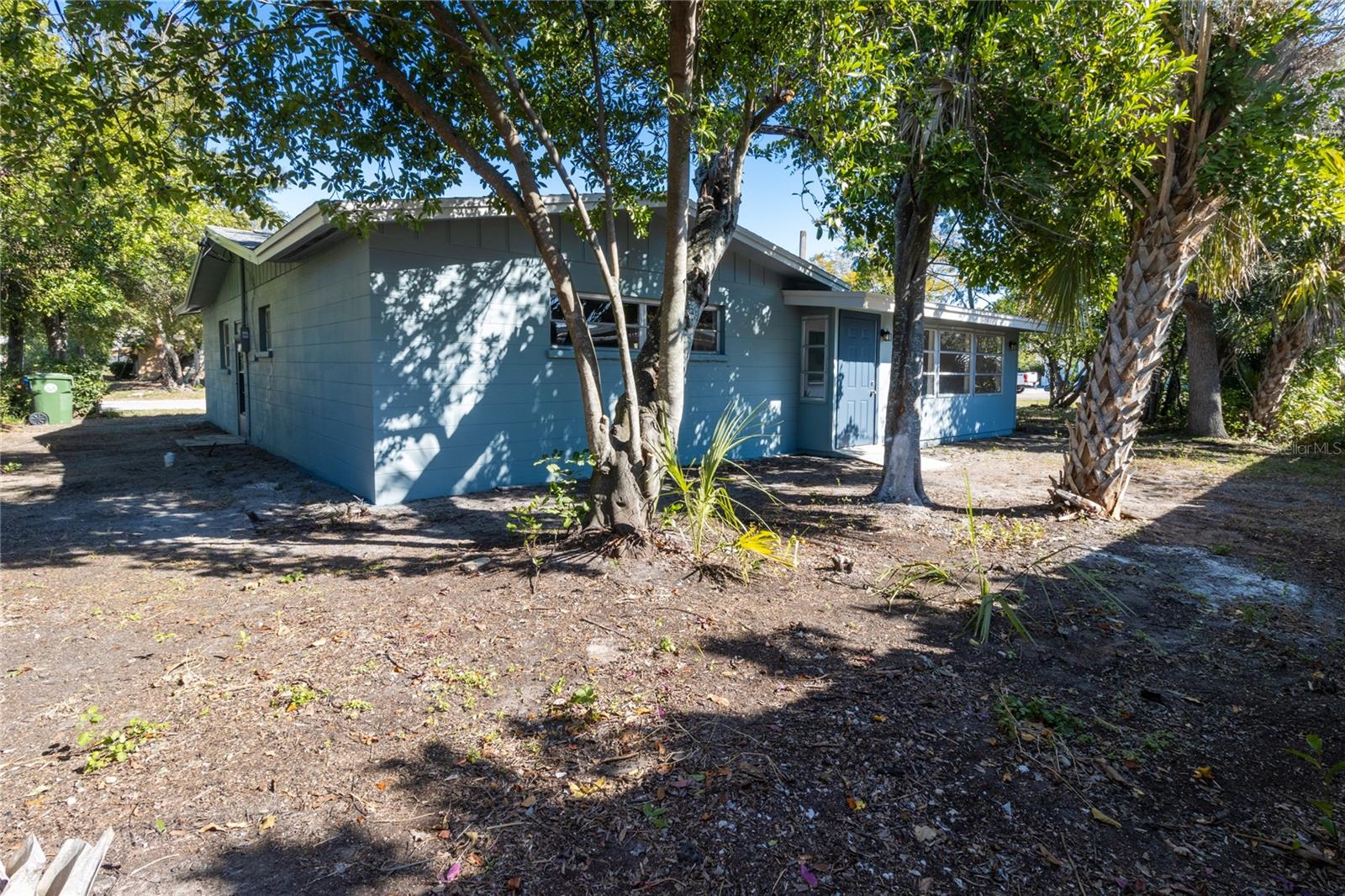 2601 SOUTHERN PKWY W