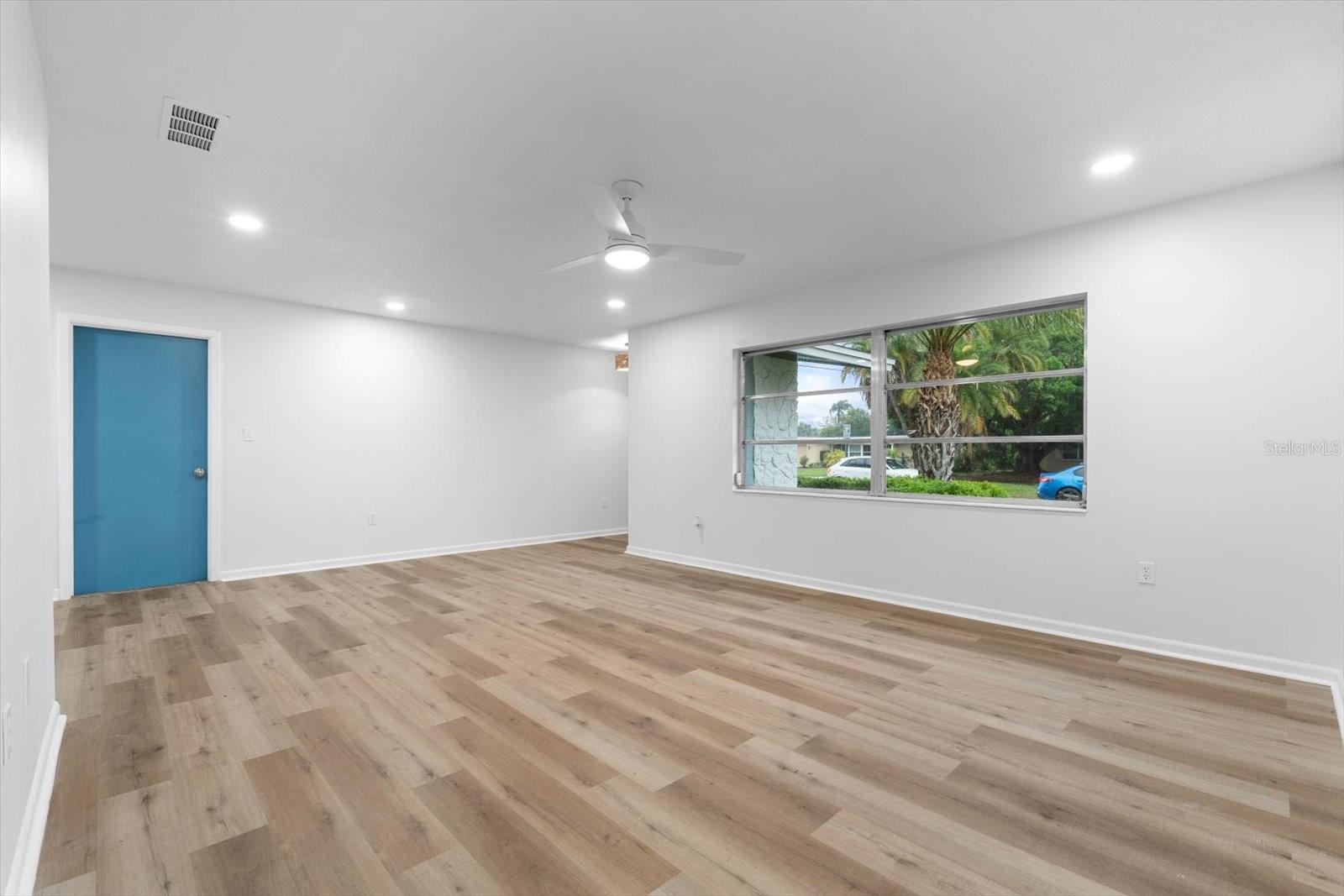 2601 SOUTHERN PKWY W