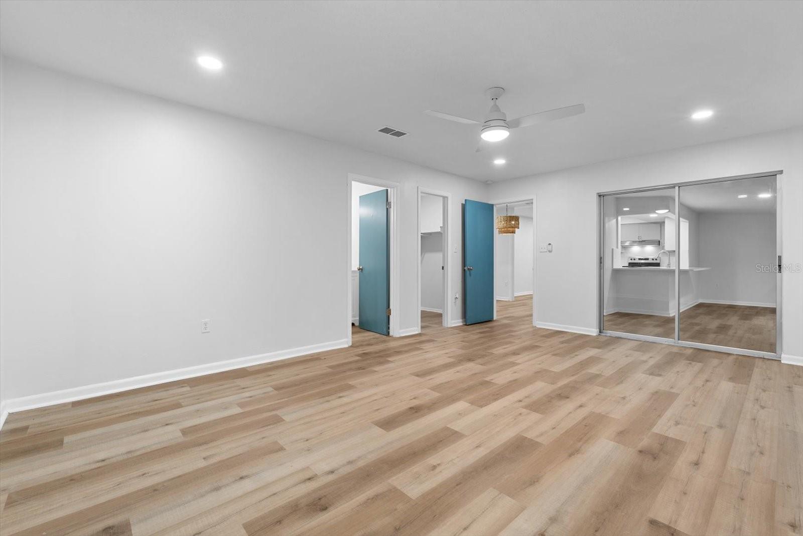 2601 SOUTHERN PKWY W