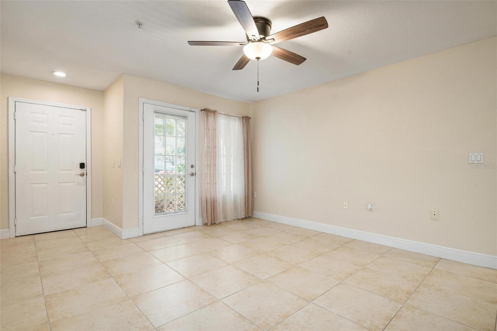 8933 MANOR LOOP #102