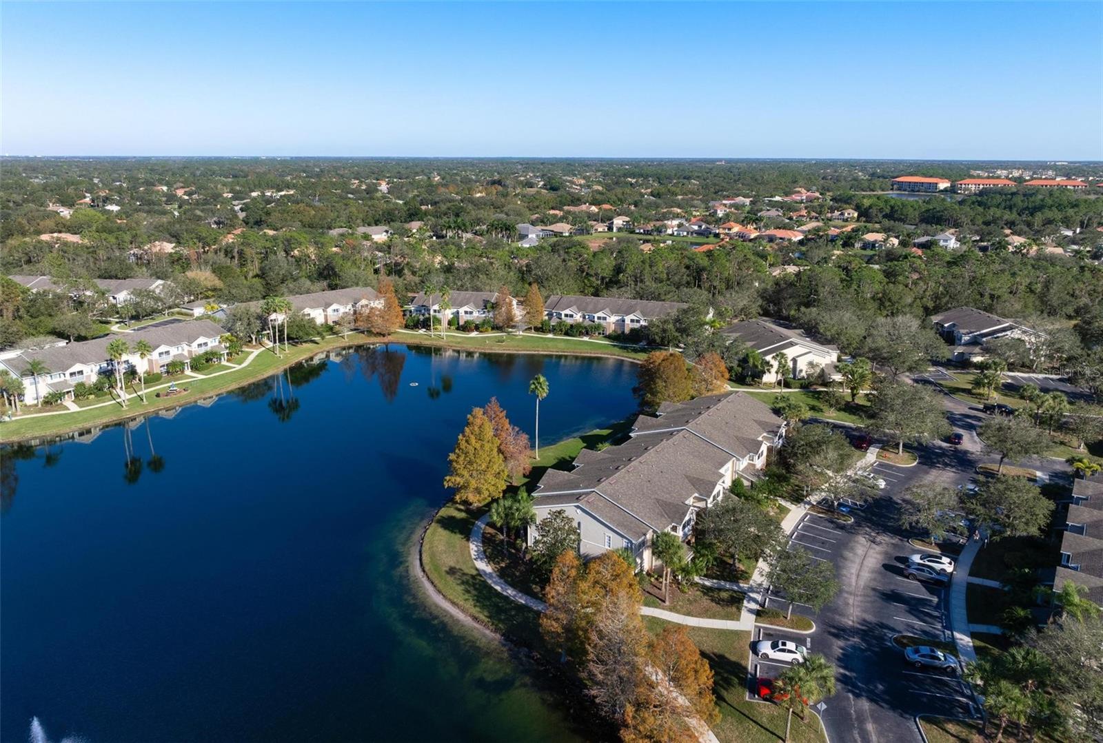 8933 MANOR LOOP #102