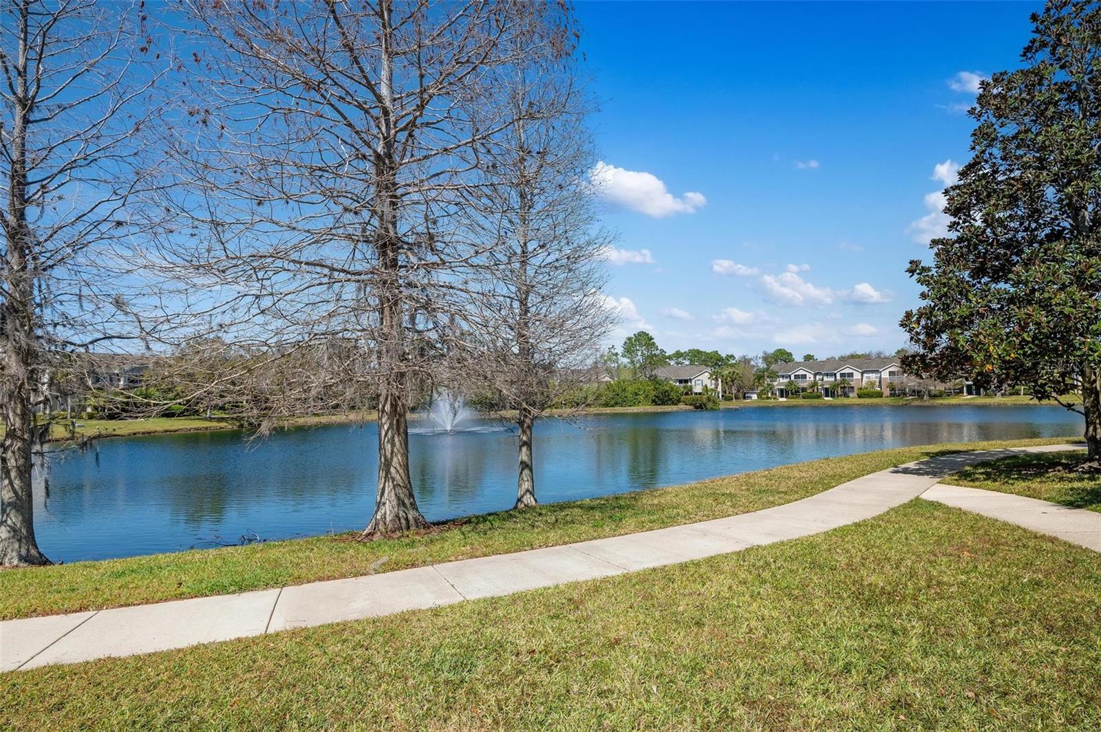 8933 MANOR LOOP #102