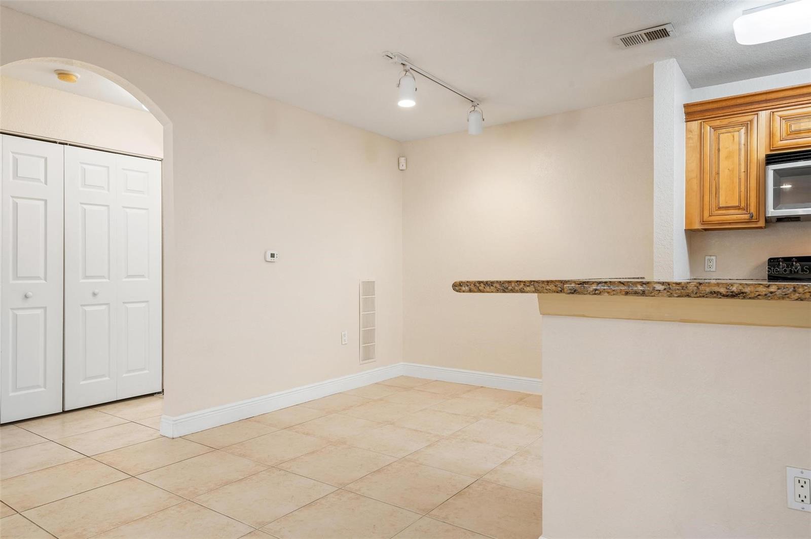 8933 MANOR LOOP #102