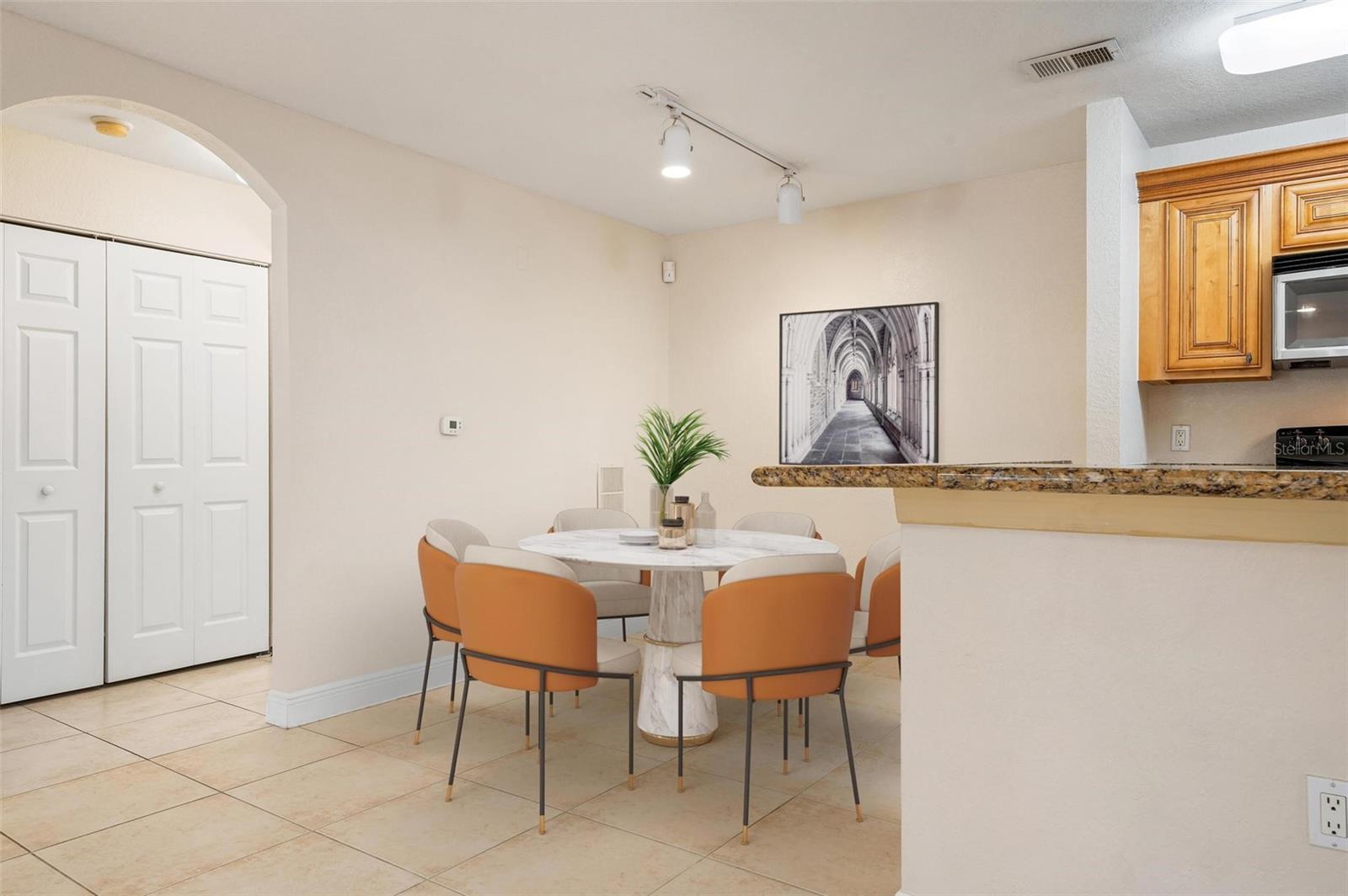 8933 MANOR LOOP #102