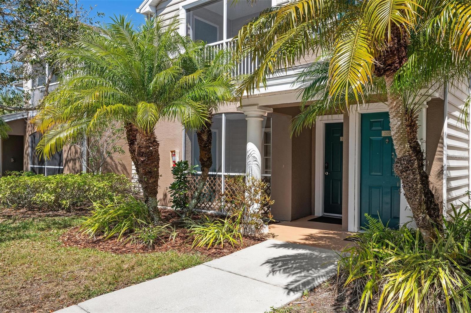 8933 MANOR LOOP #102
