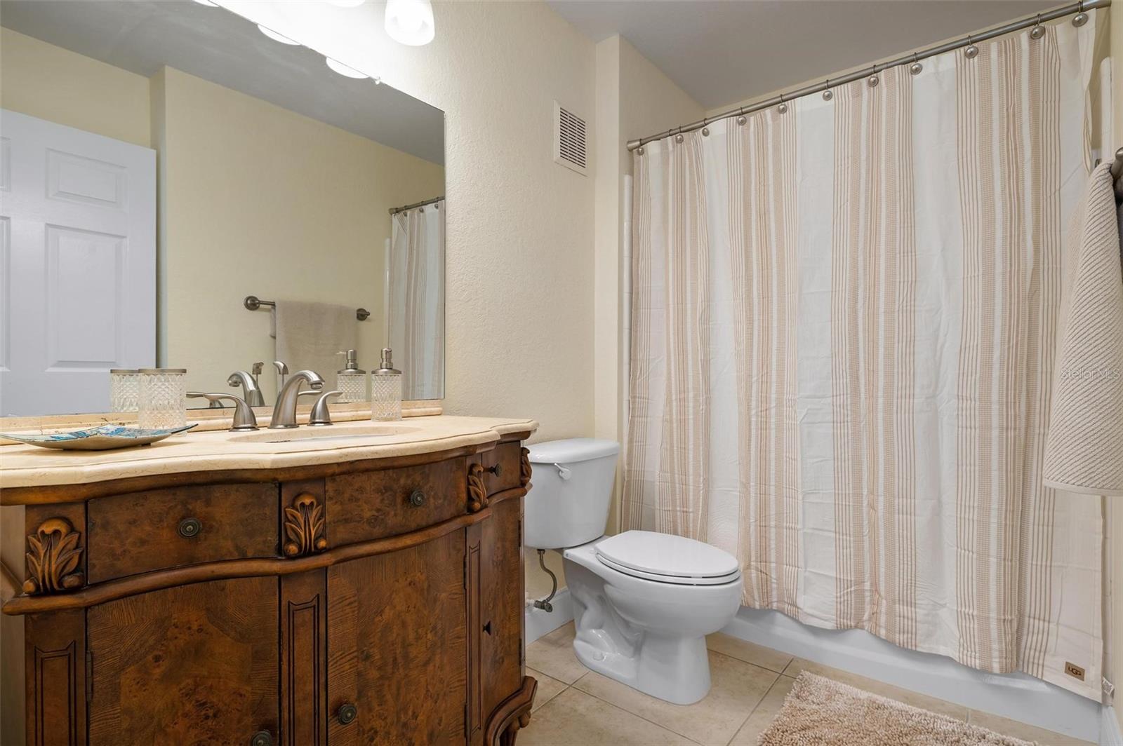 8933 MANOR LOOP #102