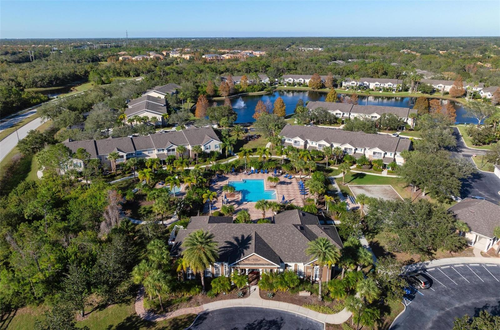 8933 MANOR LOOP #102