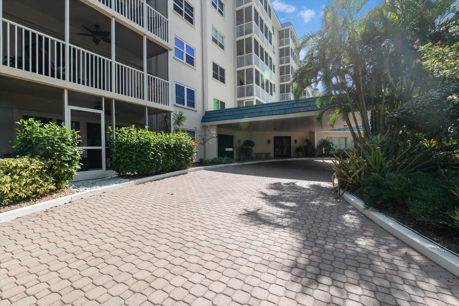 800 BENJAMIN FRANKLIN DR #206