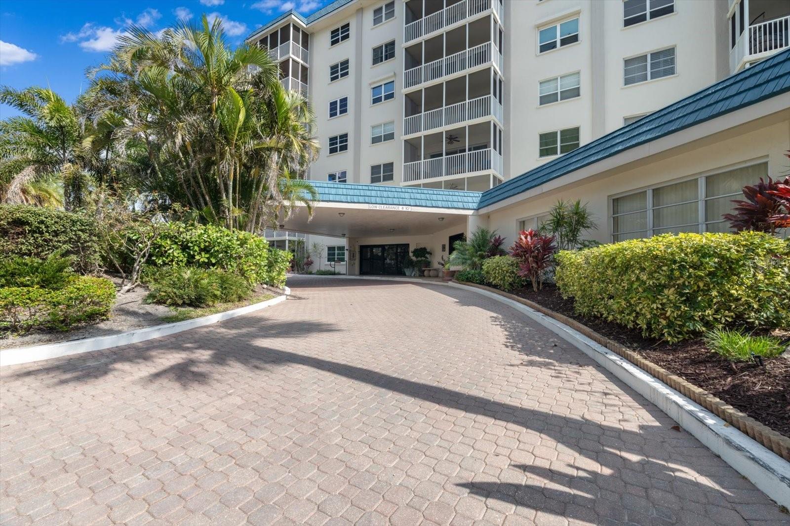 800 BENJAMIN FRANKLIN DR #206