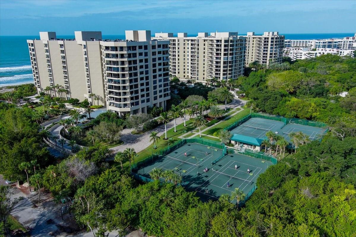 1211 GULF OF MEXICO DR #506