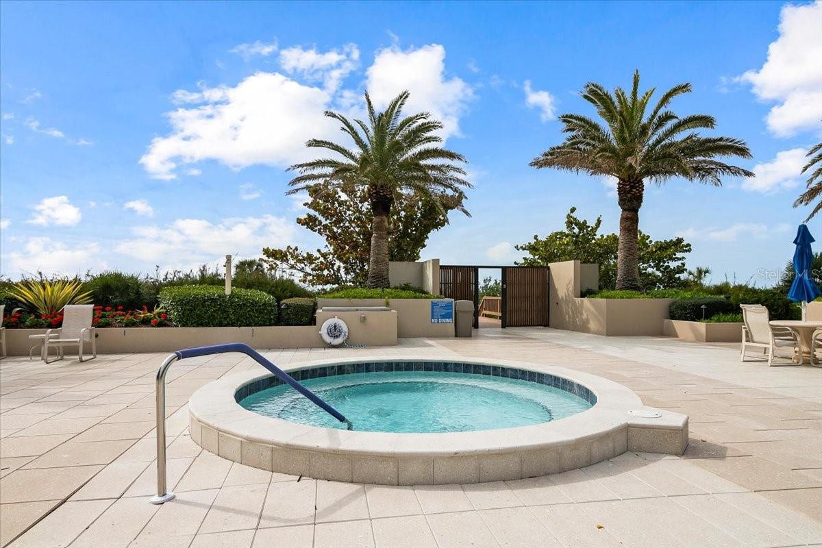 1211 GULF OF MEXICO DR #506