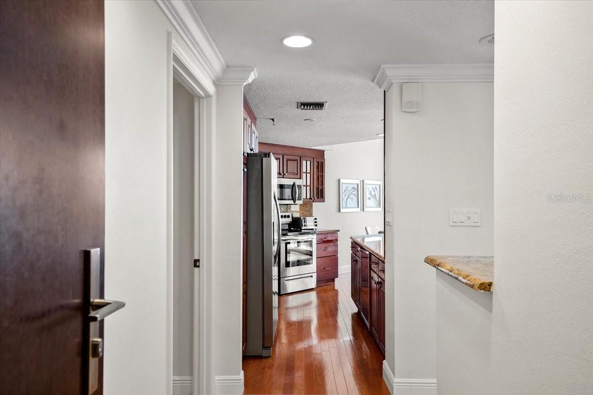 1211 GULF OF MEXICO DR #506