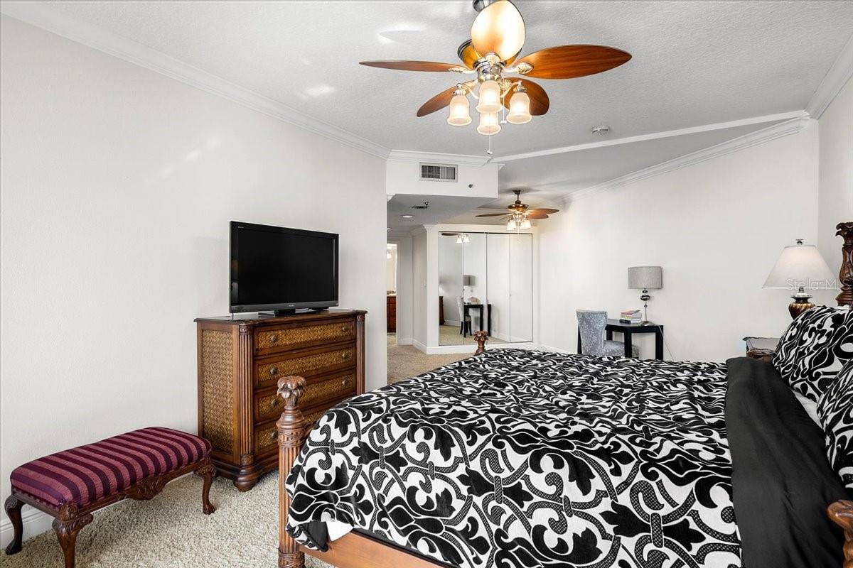 1211 GULF OF MEXICO DR #506