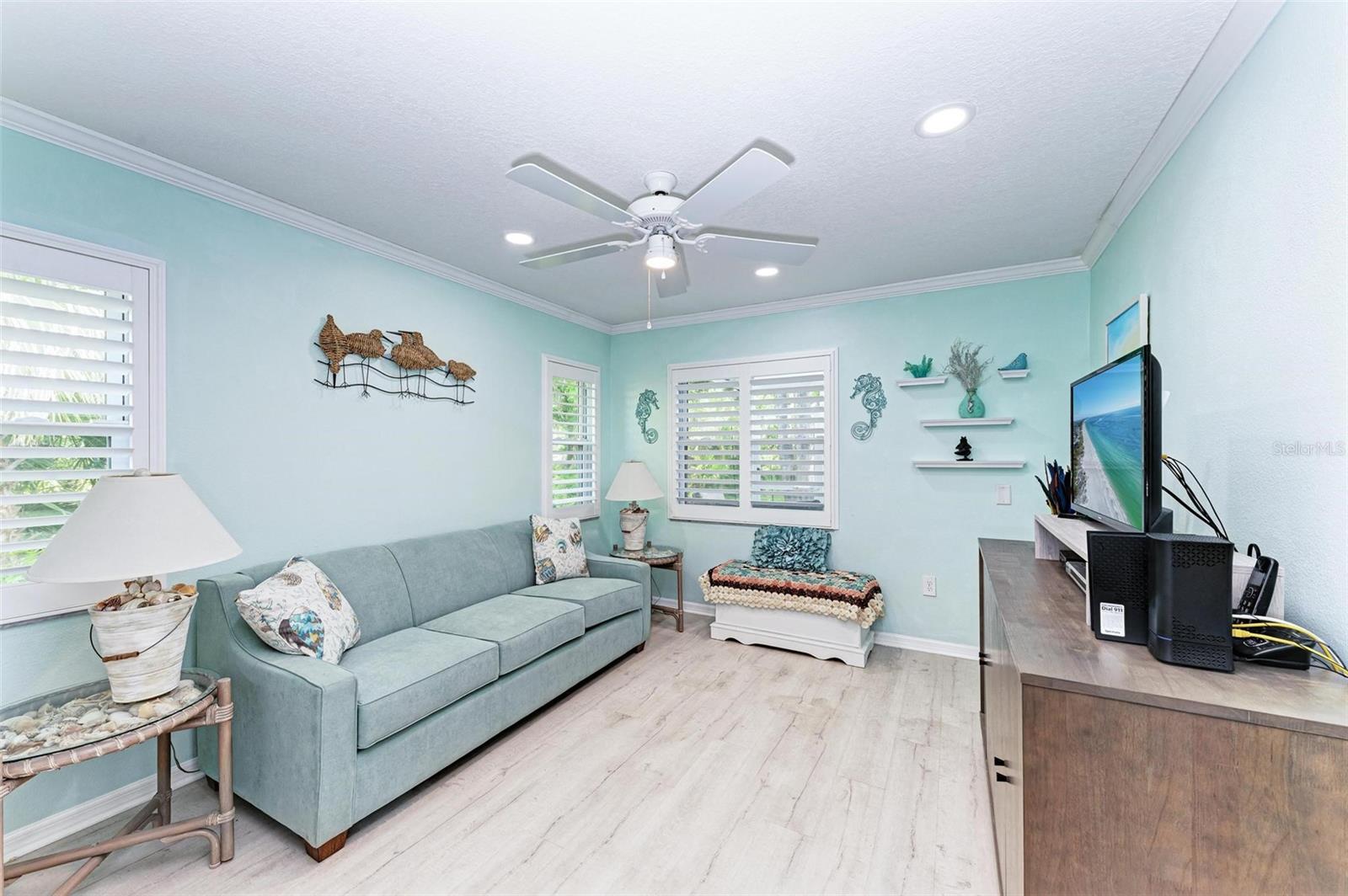 5623 GARDEN LAKES DR