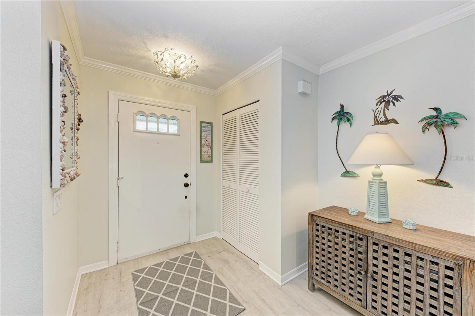 5623 GARDEN LAKES DR