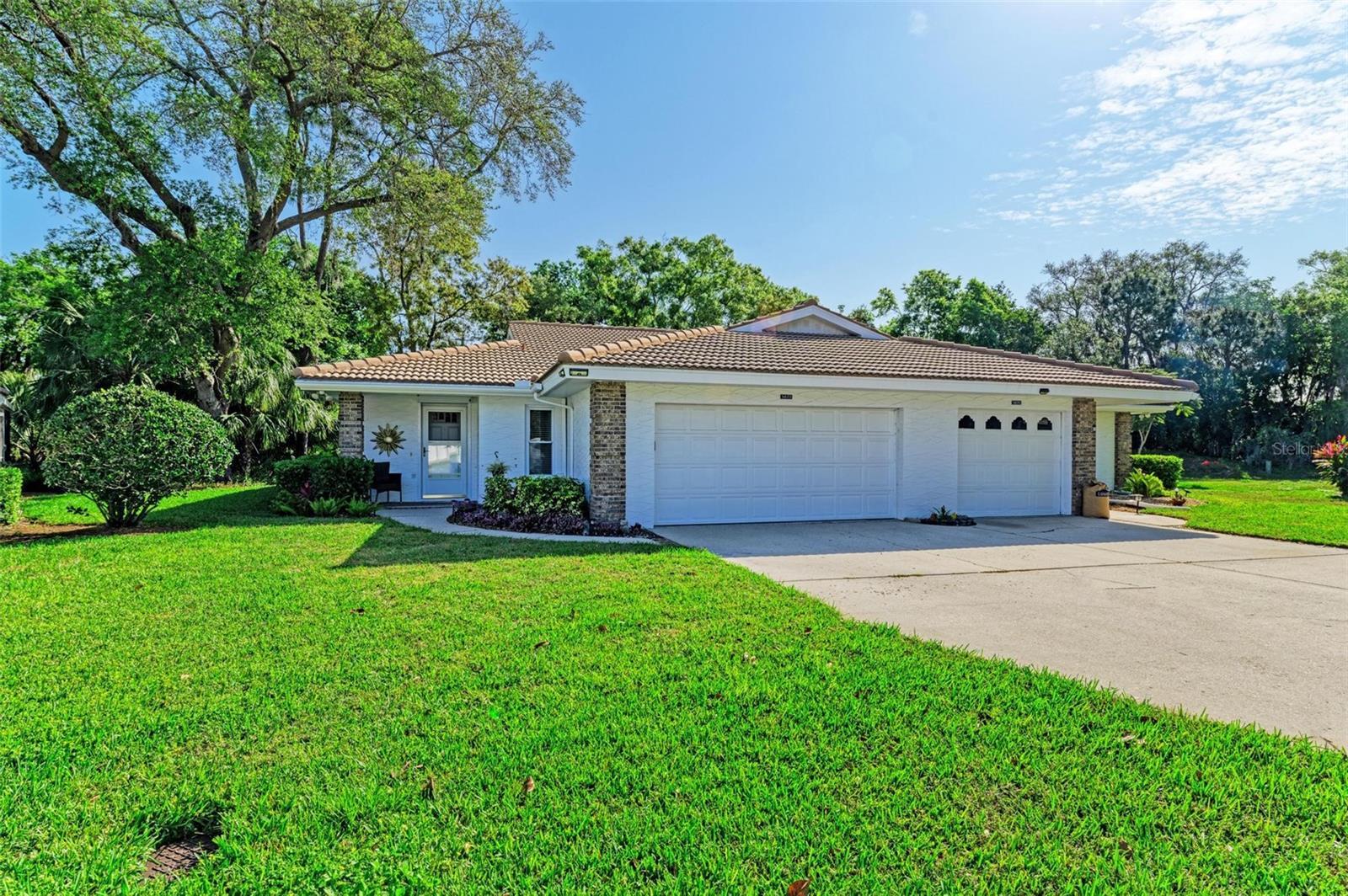 5623 GARDEN LAKES DR