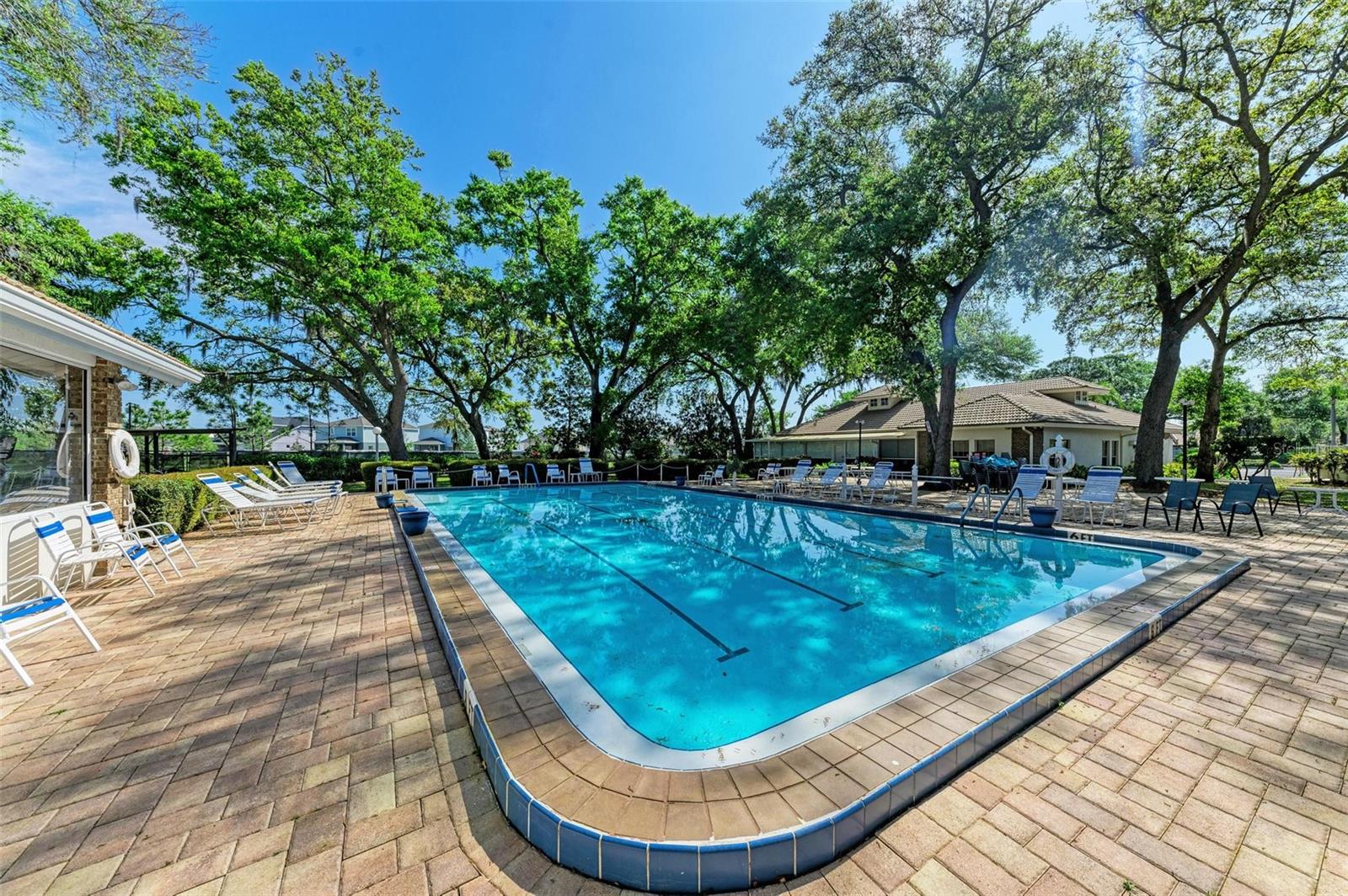 5623 GARDEN LAKES DR