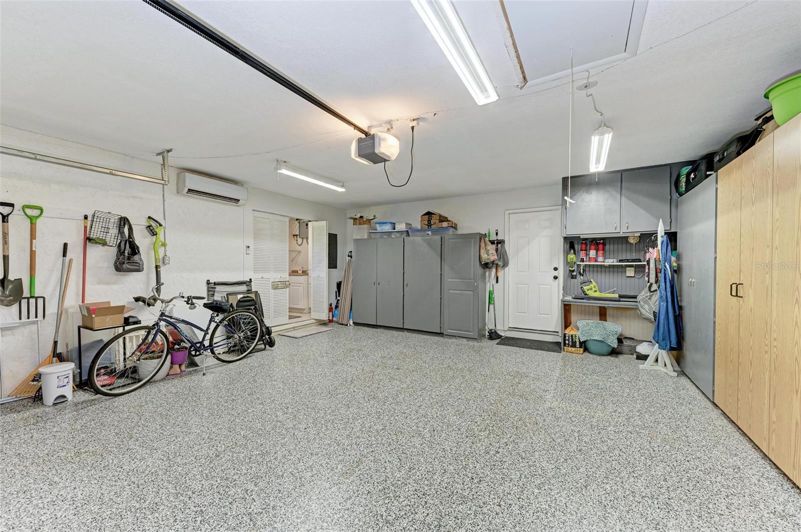 5623 GARDEN LAKES DR