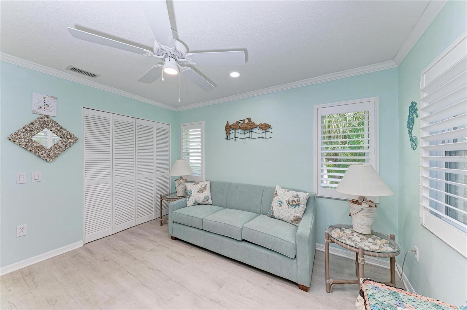 5623 GARDEN LAKES DR