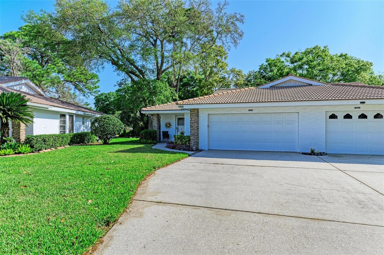 5623 GARDEN LAKES DR