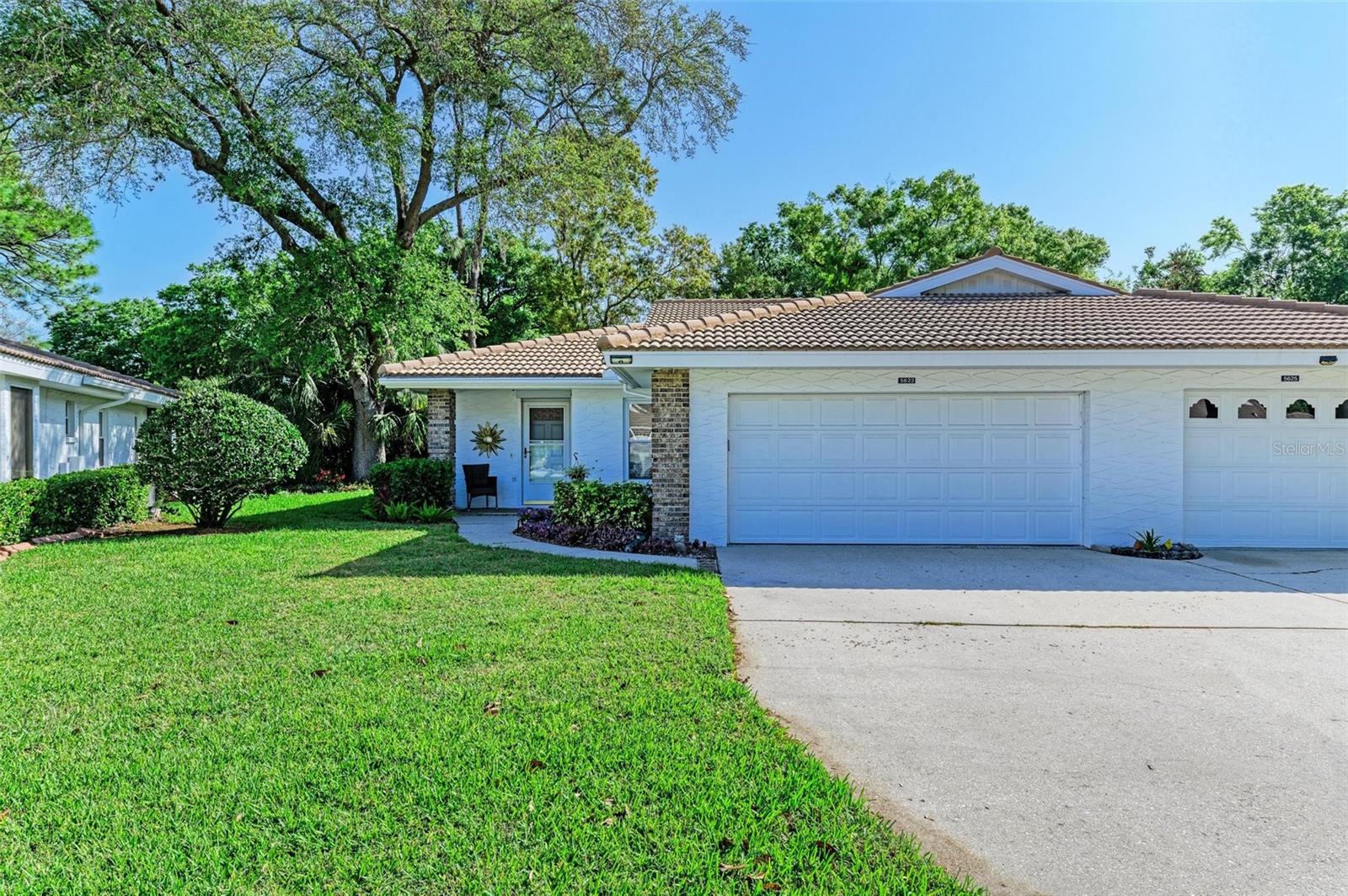 5623 GARDEN LAKES DR