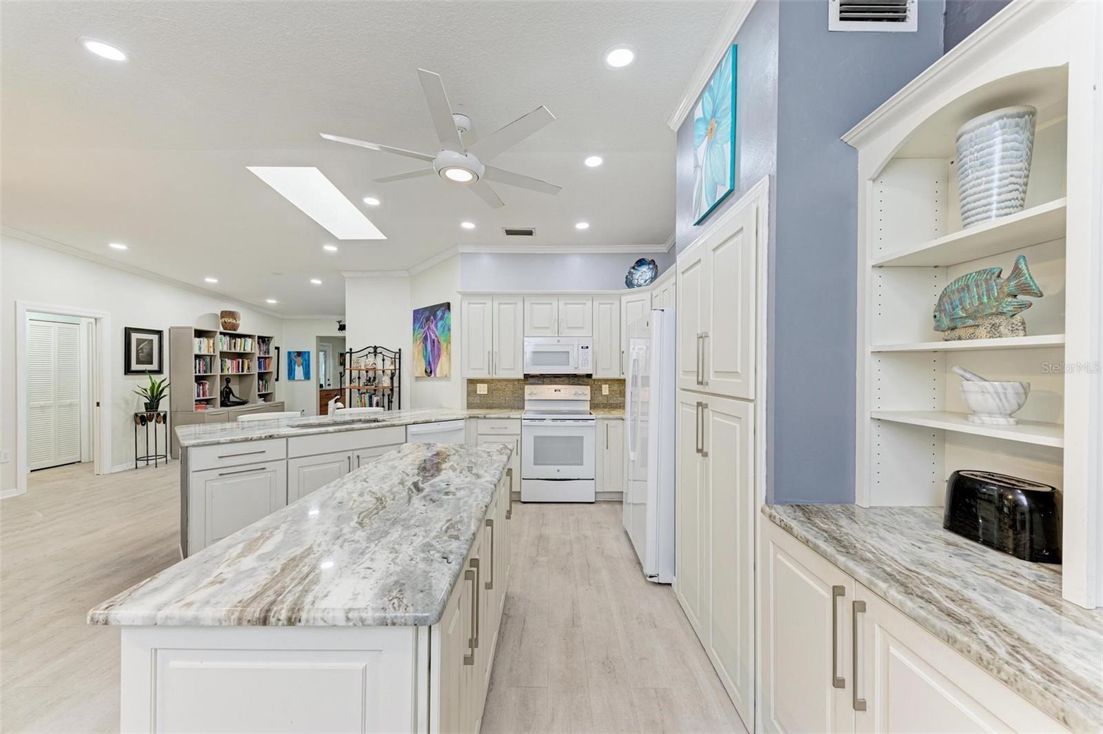 5623 GARDEN LAKES DR