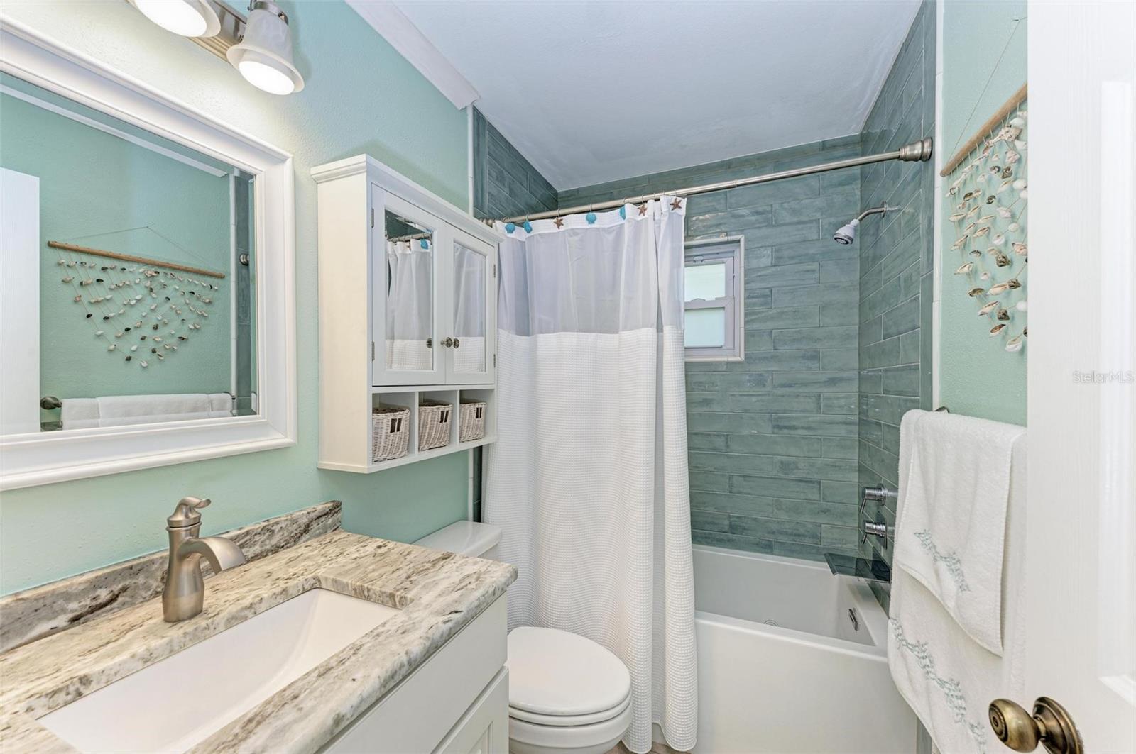 5623 GARDEN LAKES DR