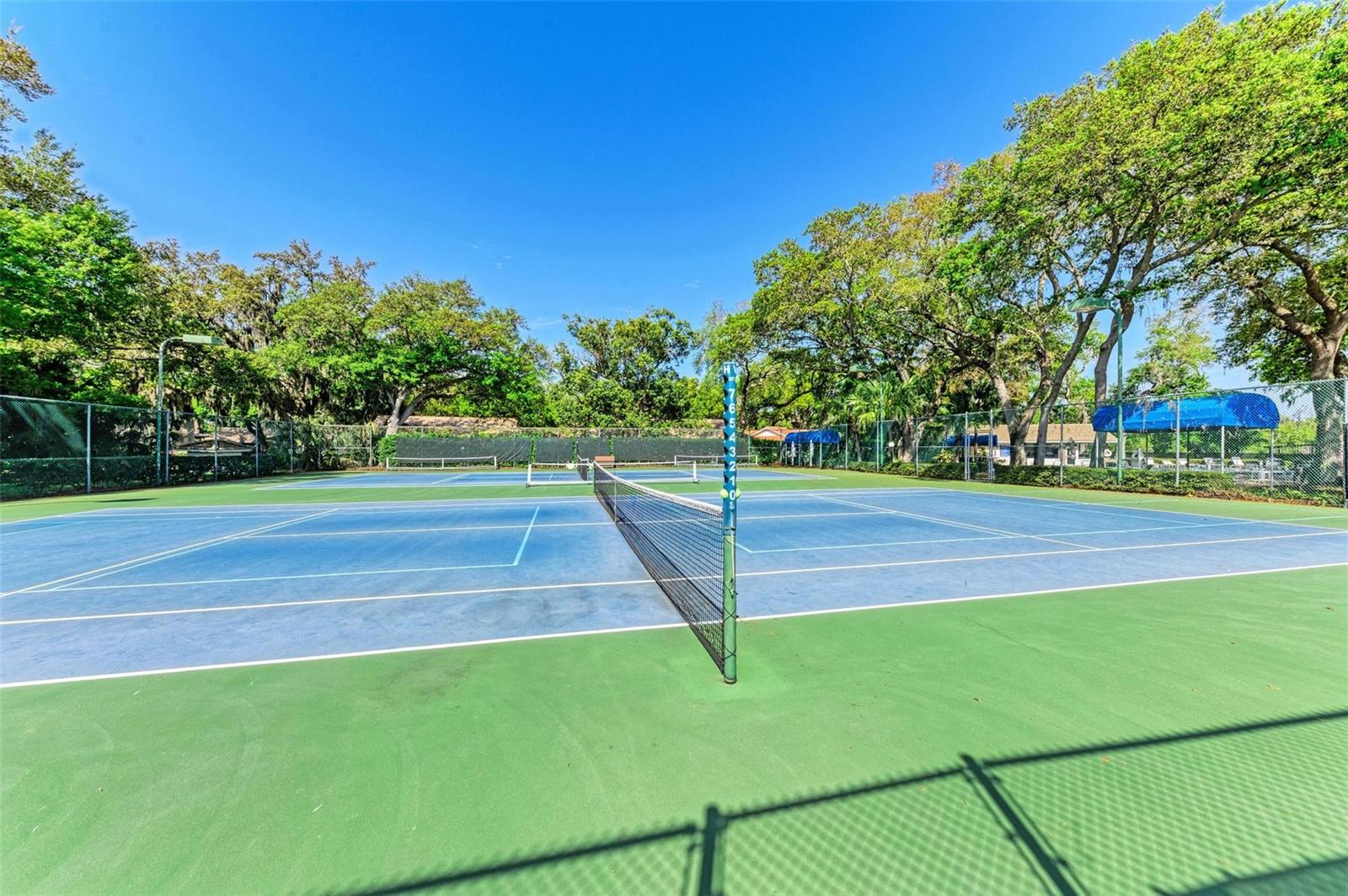 5623 GARDEN LAKES DR