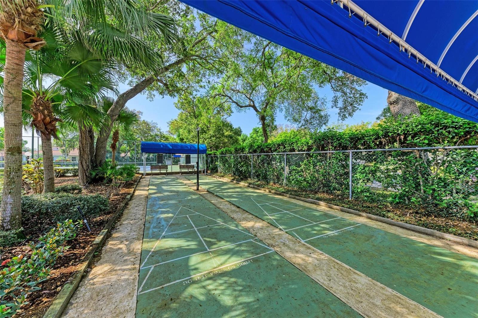 5623 GARDEN LAKES DR