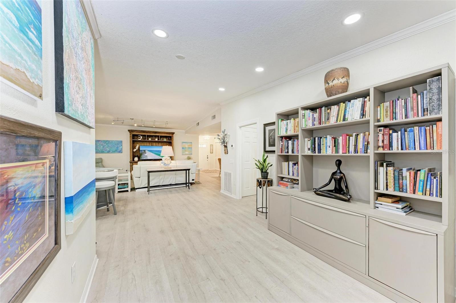 5623 GARDEN LAKES DR